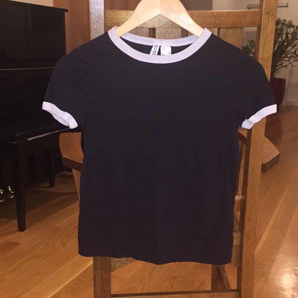 Black DIVIDED t-shirt